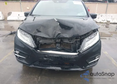 2018 Honda Odyssey Elite z USA, uszkodzony, nr VIN 5FNRL6H97JB092747